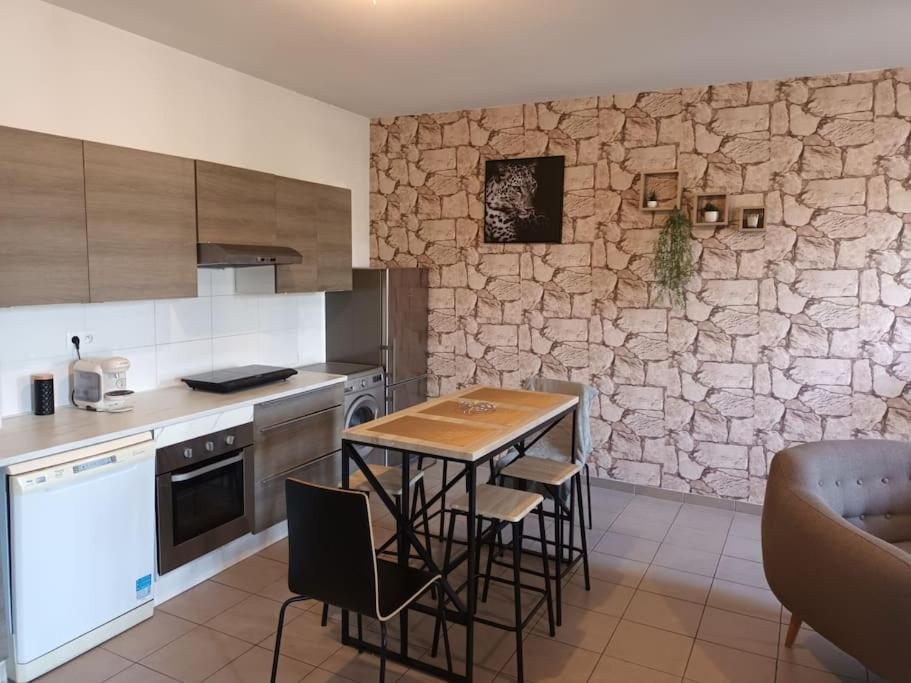 Appartement Duplex Nimes Centre Exterior foto